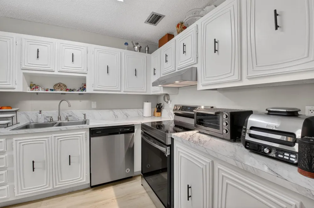 13765 Flora Place #H Delray Beach, FL 33484