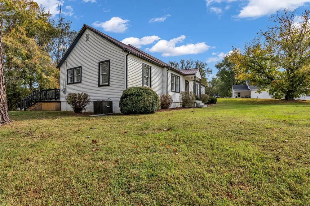 3094 Williamsport Pike Columbia, TN 38401