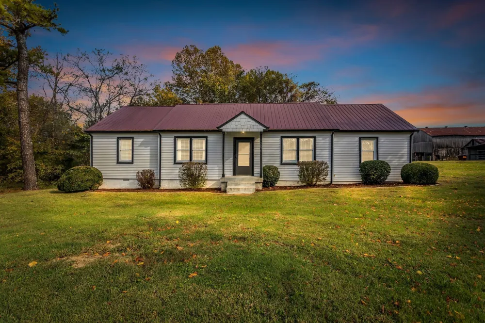 3094 Williamsport Pike Columbia, TN 38401