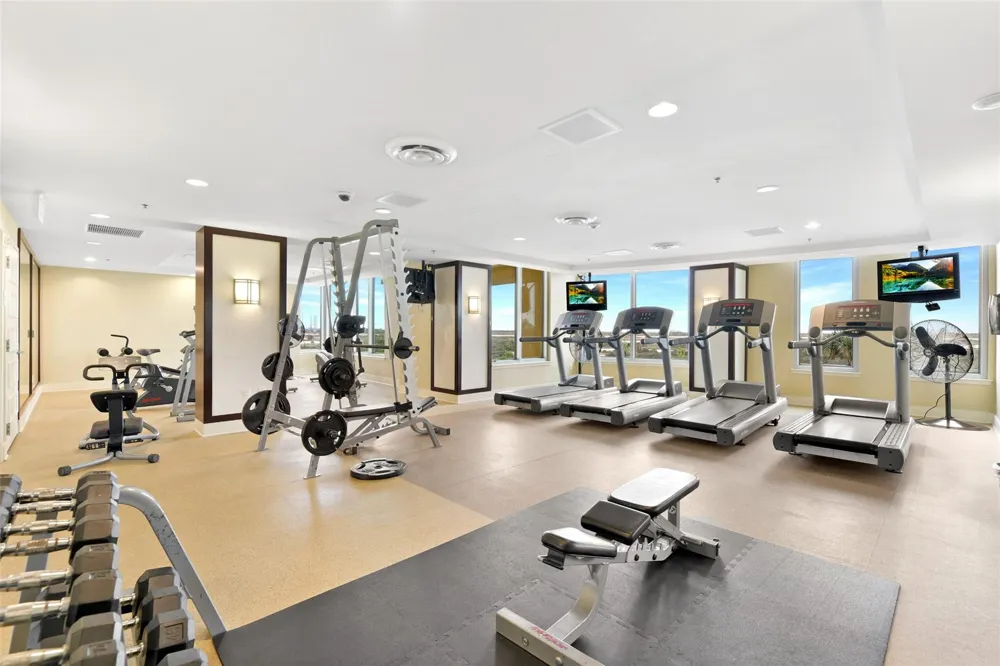 801 E Beach Drive #TW1506 Galveston, TX 77550