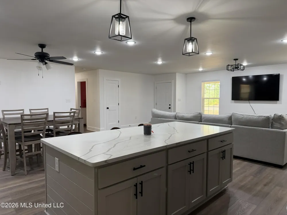 1345 Tara Drive Hernando, MS 38632