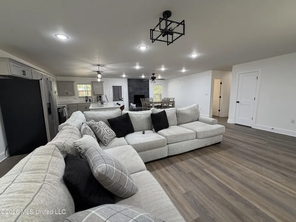 1345 Tara Drive Hernando, MS 38632