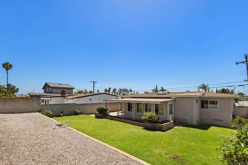 8862 Gowdy Ave. San Diego, CA 92123