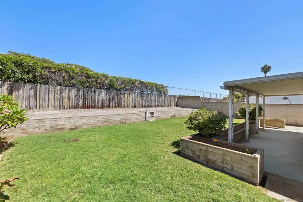 8862 Gowdy Ave. San Diego, CA 92123