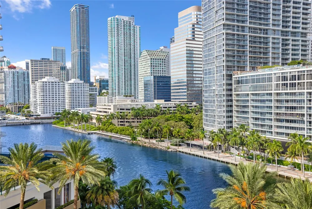 901 Brickell Key Blvd #1001 Miami, FL 33131