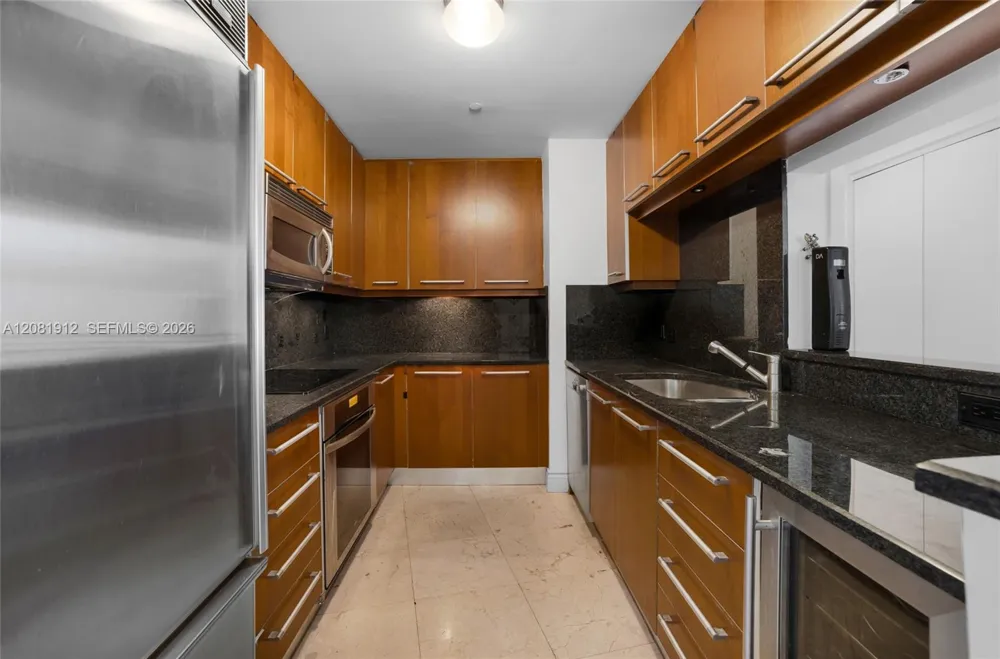 901 Brickell Key Blvd #1001 Miami, FL 33131