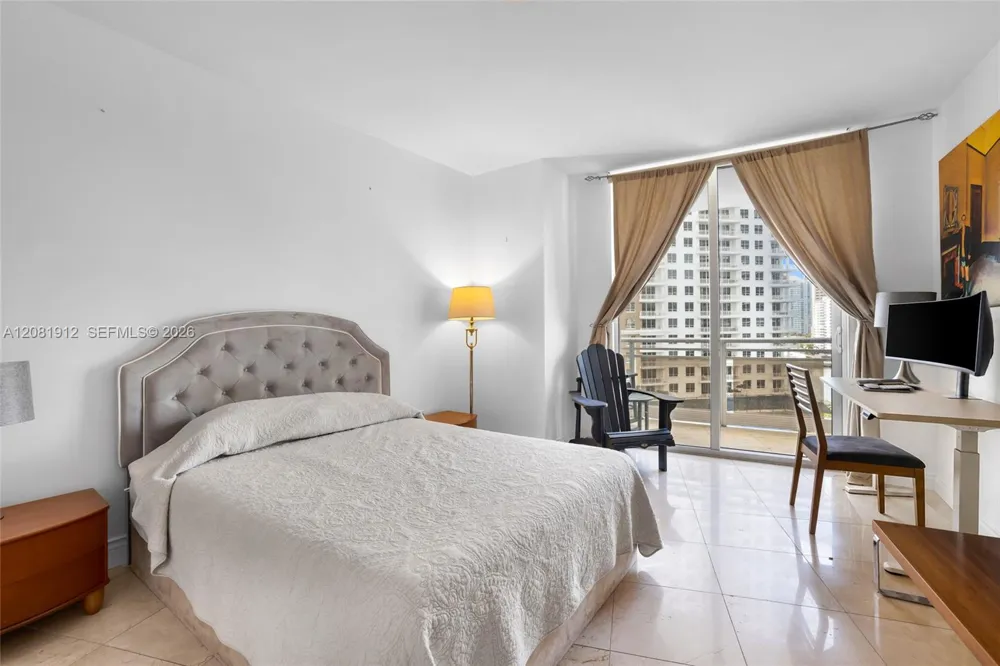 901 Brickell Key Blvd #1001 Miami, FL 33131