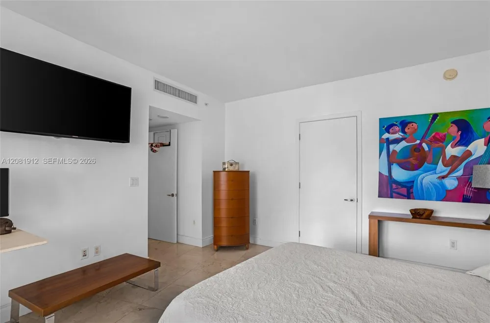 901 Brickell Key Blvd #1001 Miami, FL 33131