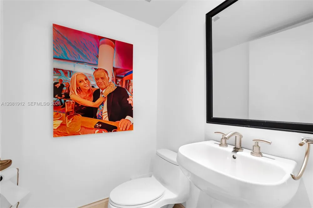901 Brickell Key Blvd #1001 Miami, FL 33131