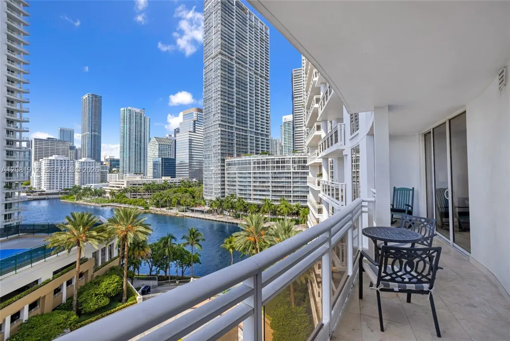 901 Brickell Key Blvd #1001 Miami, FL 33131