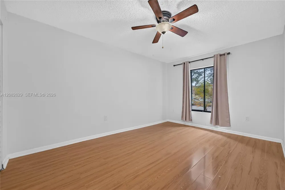 10583 SW 77th Ter Miami, FL 33173