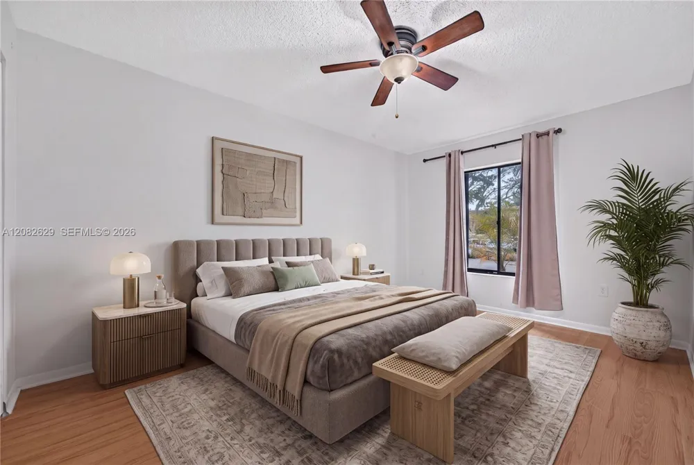 10583 SW 77th Ter Miami, FL 33173