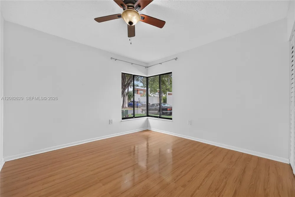 10583 SW 77th Ter Miami, FL 33173