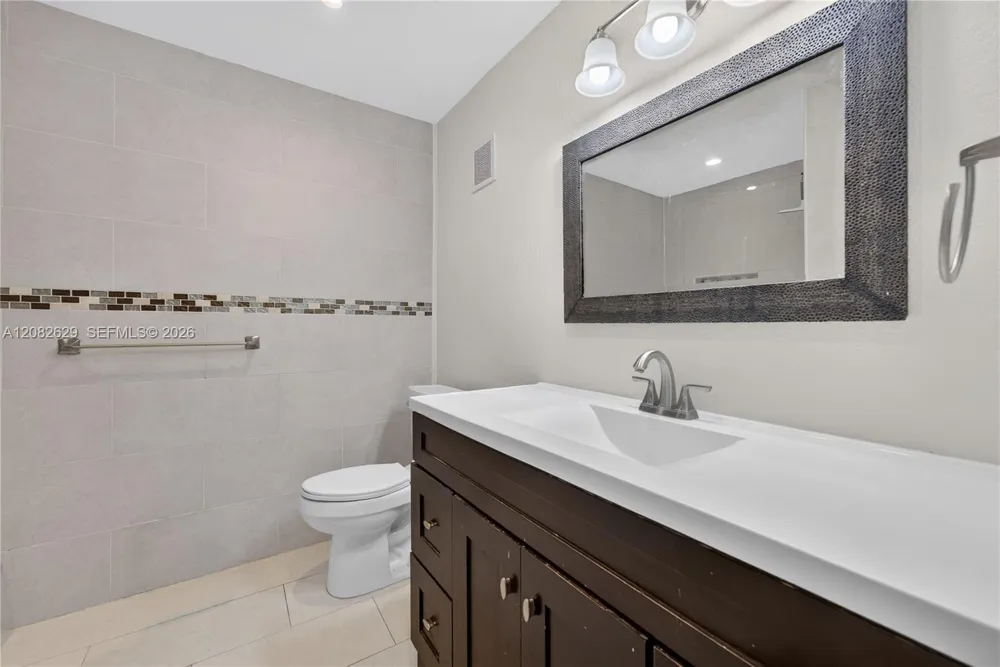 10583 SW 77th Ter Miami, FL 33173