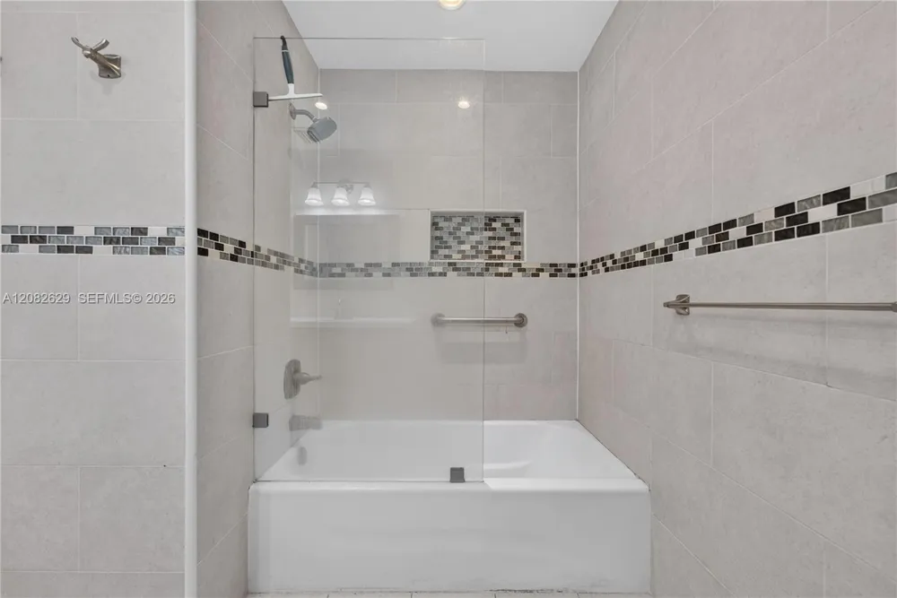 10583 SW 77th Ter Miami, FL 33173