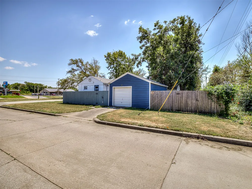 301 S Osage Dewey, OK 74029