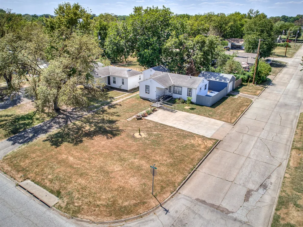 301 S Osage Dewey, OK 74029