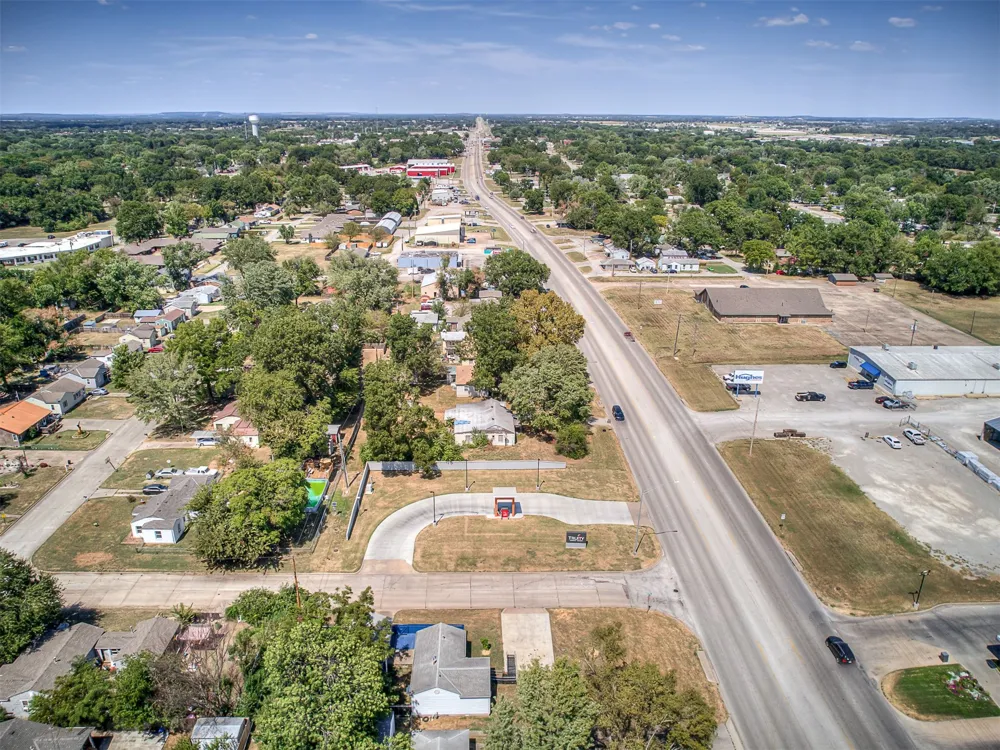 301 S Osage Dewey, OK 74029