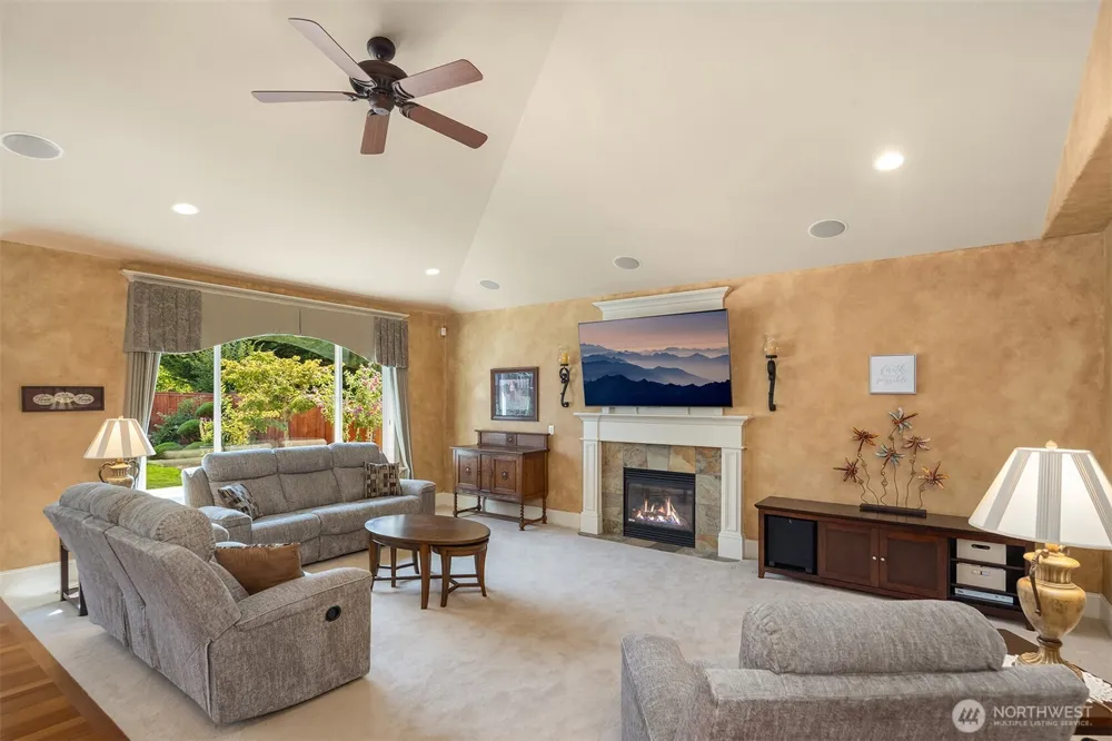 11821 SE 290th Place Auburn, WA 98092