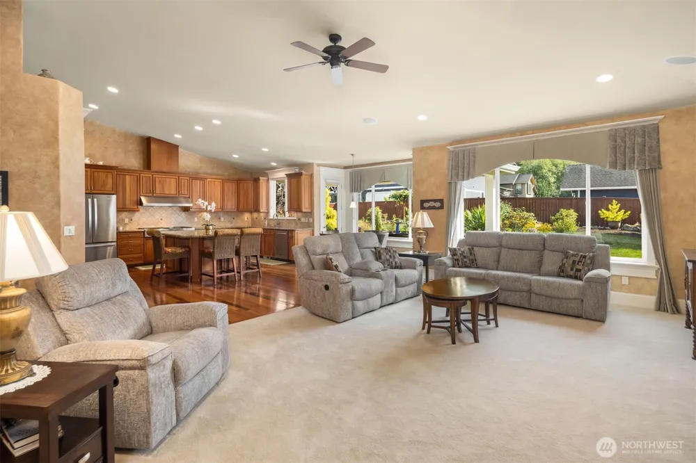 11821 SE 290th Place Auburn, WA 98092