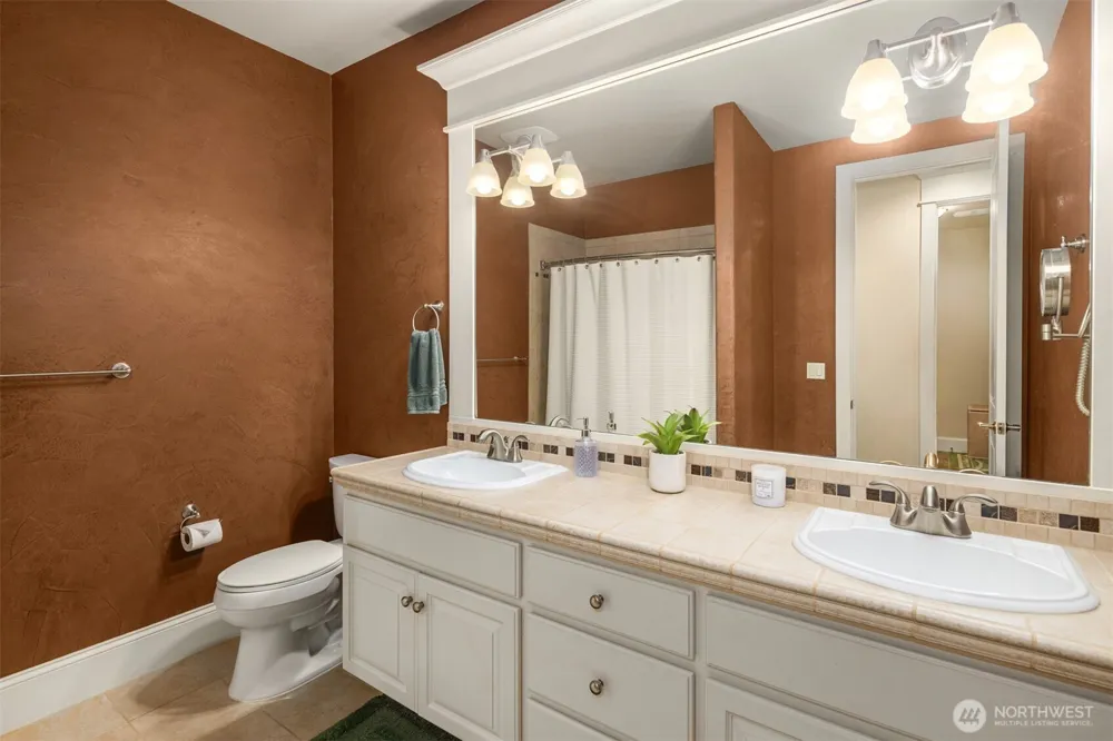 11821 SE 290th Place Auburn, WA 98092