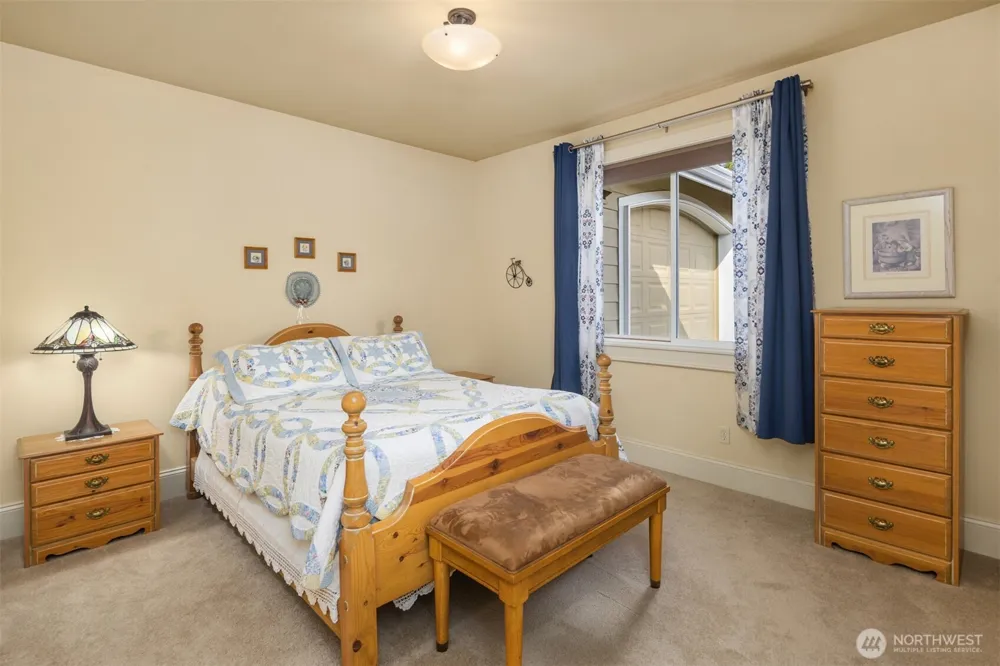 11821 SE 290th Place Auburn, WA 98092