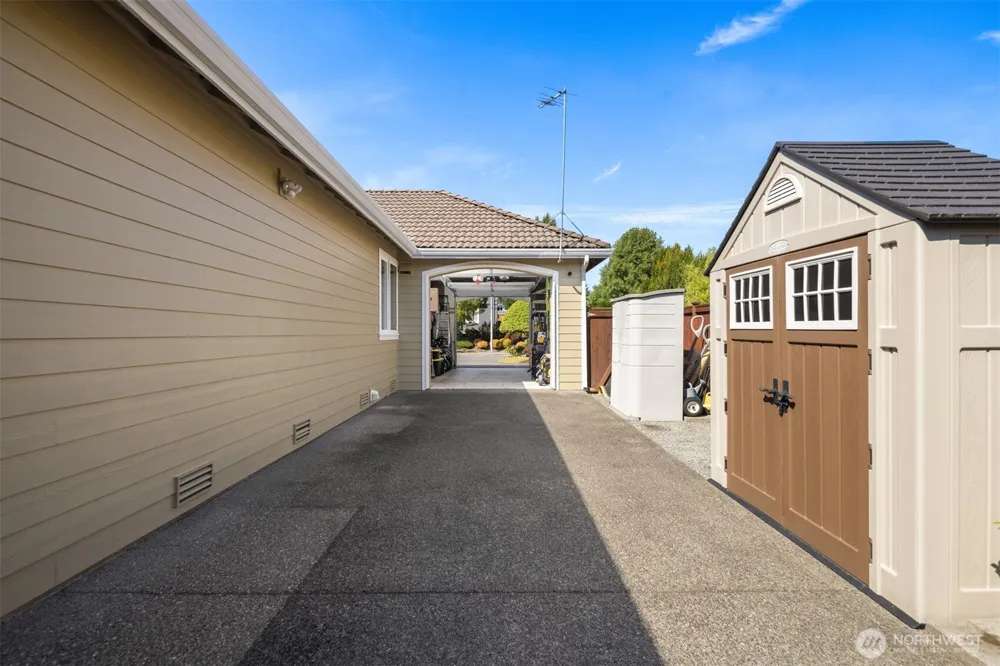 11821 SE 290th Place Auburn, WA 98092