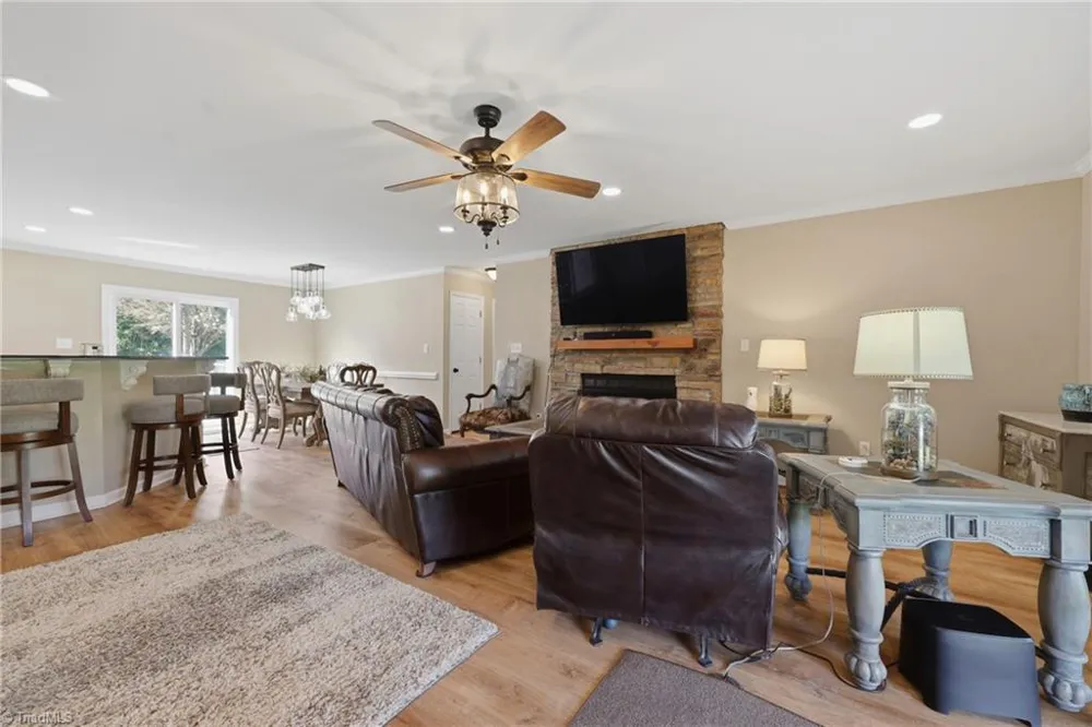 40 Candlewick Cove Drive Taylorsville, NC 28681