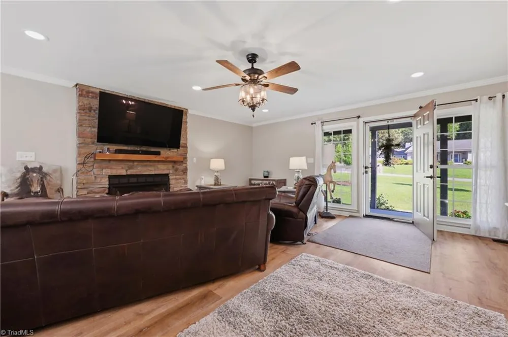 40 Candlewick Cove Drive Taylorsville, NC 28681