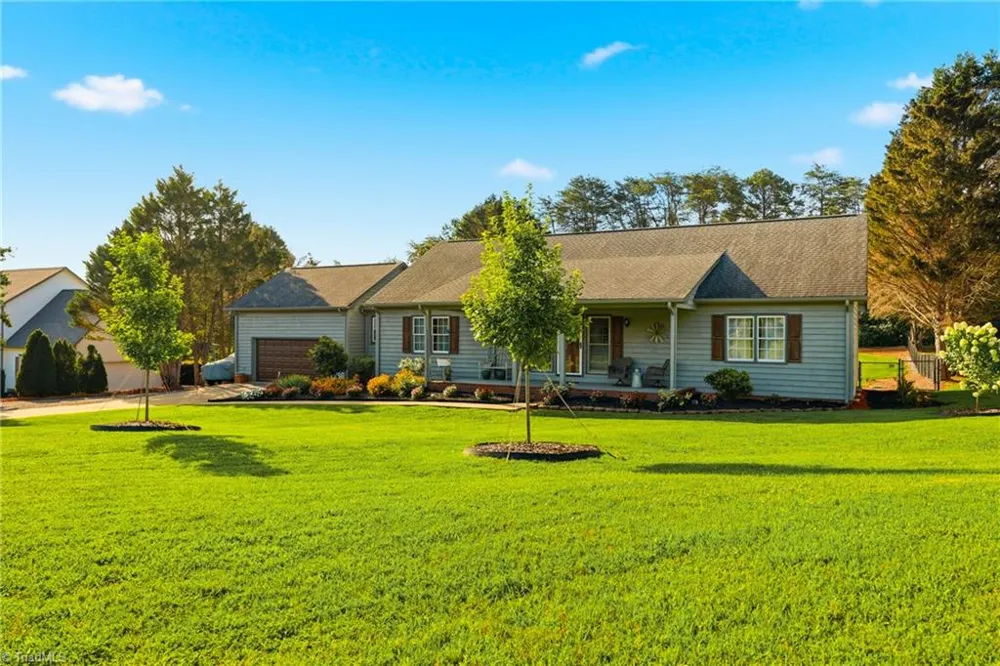 40 Candlewick Cove Drive Taylorsville, NC 28681