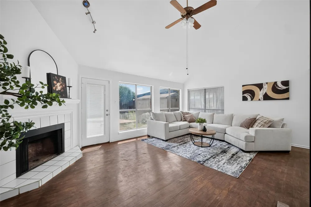 2914 Baron Drive Garland, TX 75040