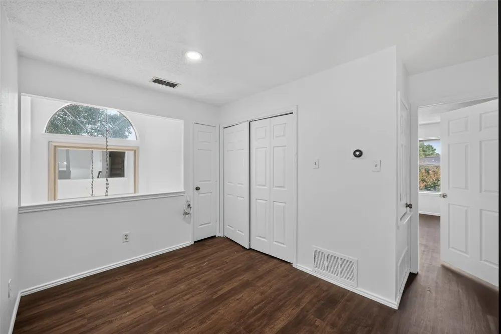 2914 Baron Drive Garland, TX 75040