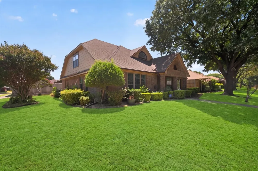 2914 Baron Drive Garland, TX 75040