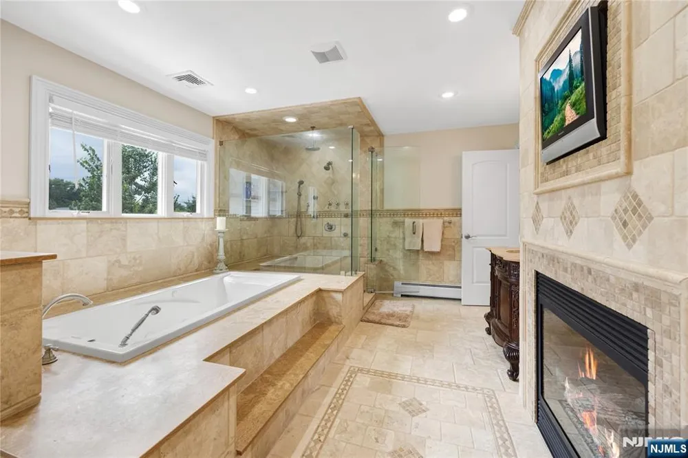 84 Vanderburgh Avenue Rutherford, NJ 07070