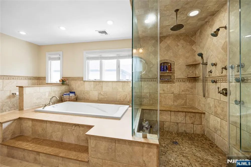 84 Vanderburgh Avenue Rutherford, NJ 07070