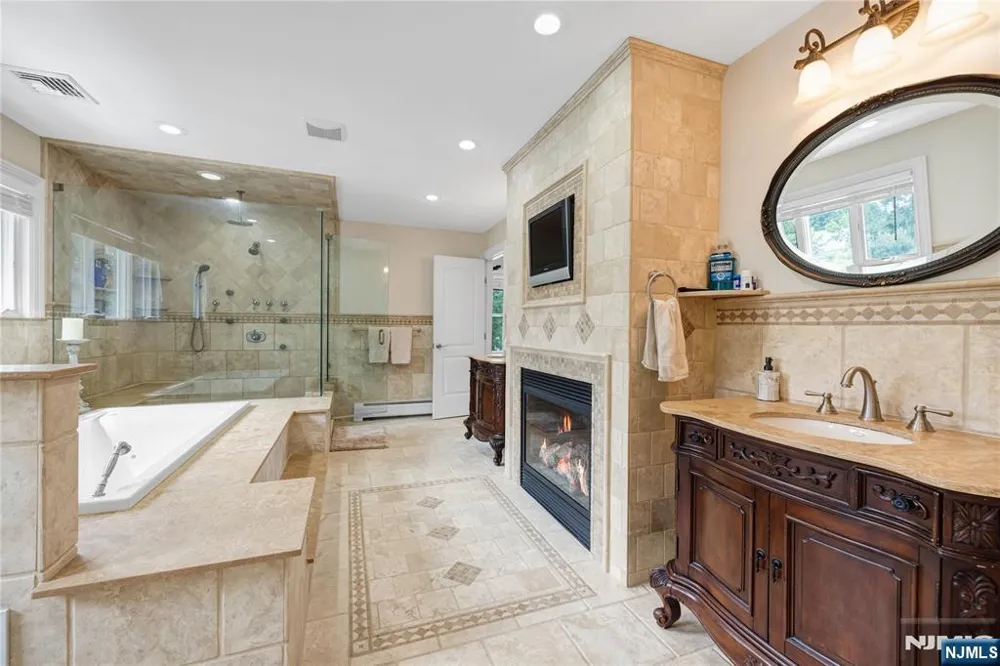 84 Vanderburgh Avenue Rutherford, NJ 07070