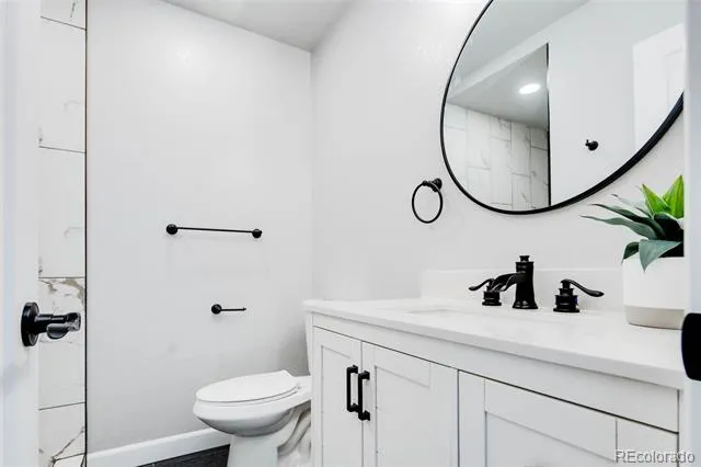 2615 W Caithness Place Denver, CO 80211