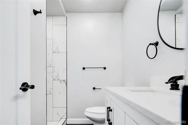 2615 W Caithness Place Denver, CO 80211