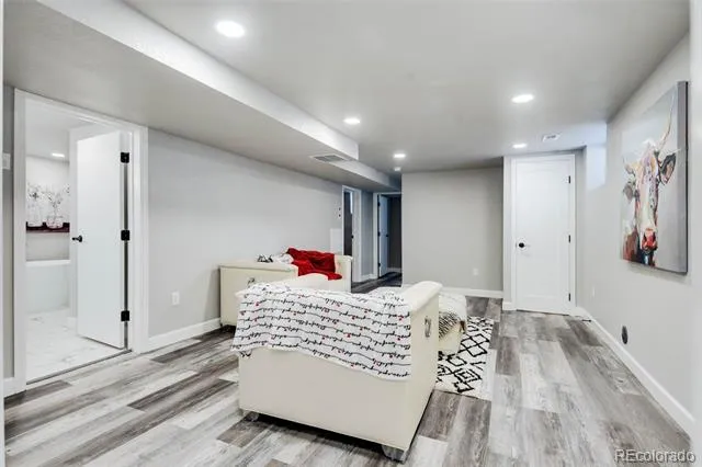 2615 W Caithness Place Denver, CO 80211
