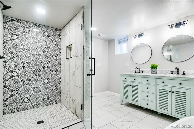 2615 W Caithness Place Denver, CO 80211