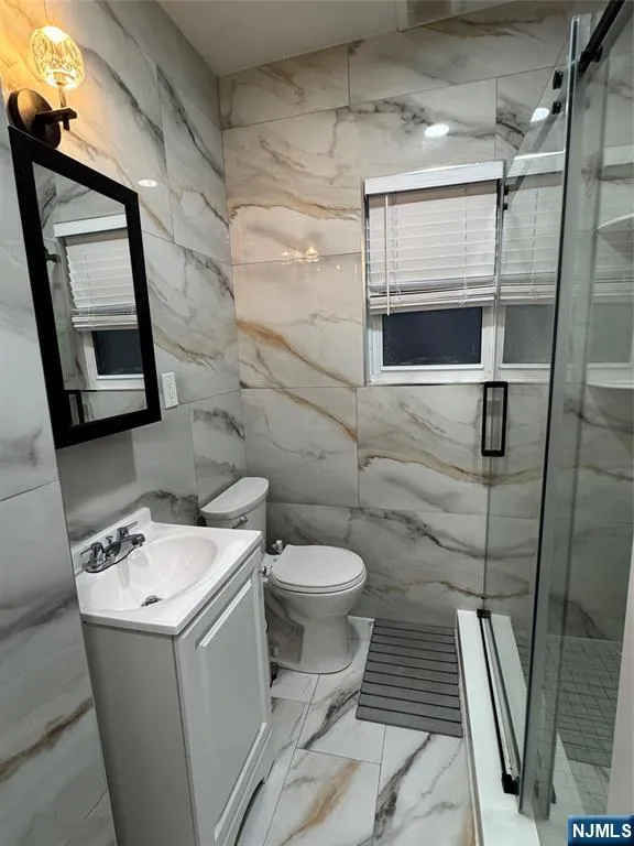243 Lincoln Avenue 2 Cliffside Park, NJ 07010