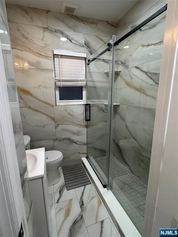 243 Lincoln Avenue 2 Cliffside Park, NJ 07010