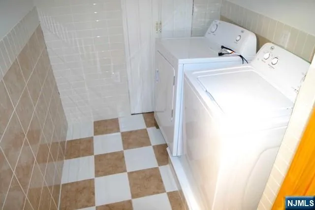 31 Brook Avenue 2 Wallington, NJ 07057