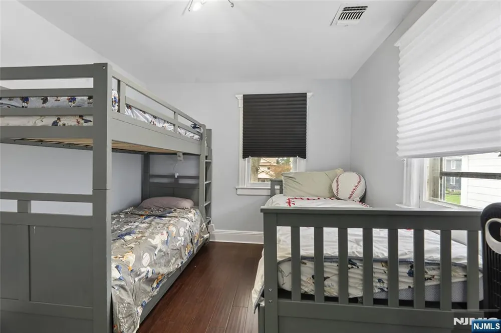56 Hallberg Avenue Bergenfield, NJ 07621