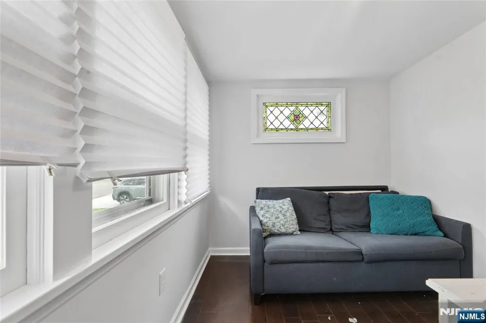 56 Hallberg Avenue Bergenfield, NJ 07621