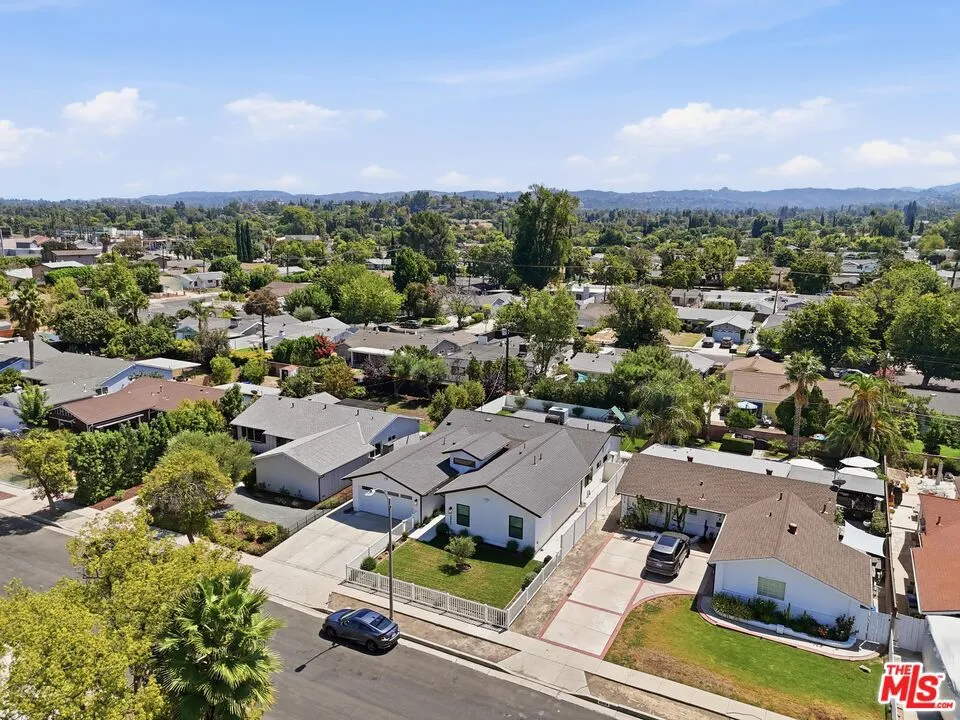 23906 Mobile Street Los Angeles, CA 91307