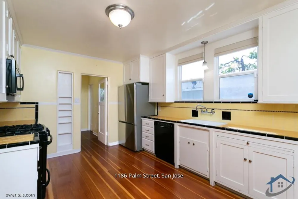 1186 Palm Street San Jose, CA 95110