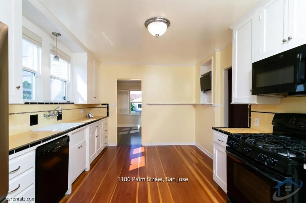 1186 Palm Street San Jose, CA 95110