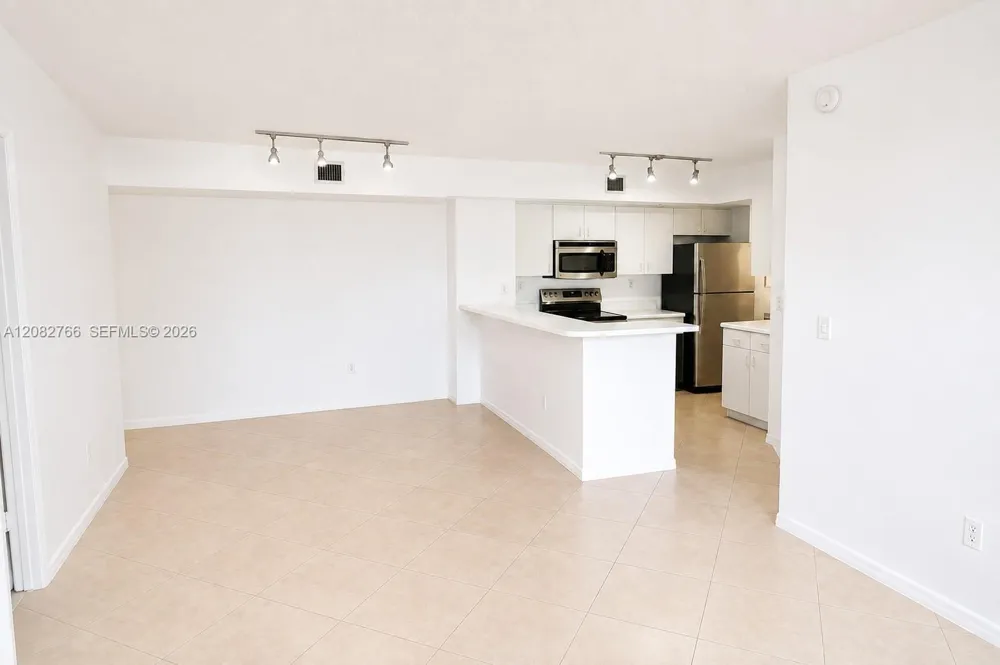 2600 S University Dr #110 Davie, FL 33328
