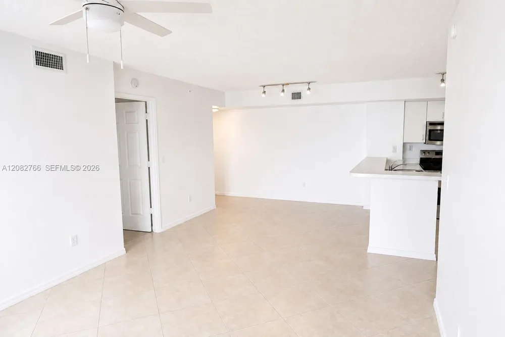 2600 S University Dr #110 Davie, FL 33328